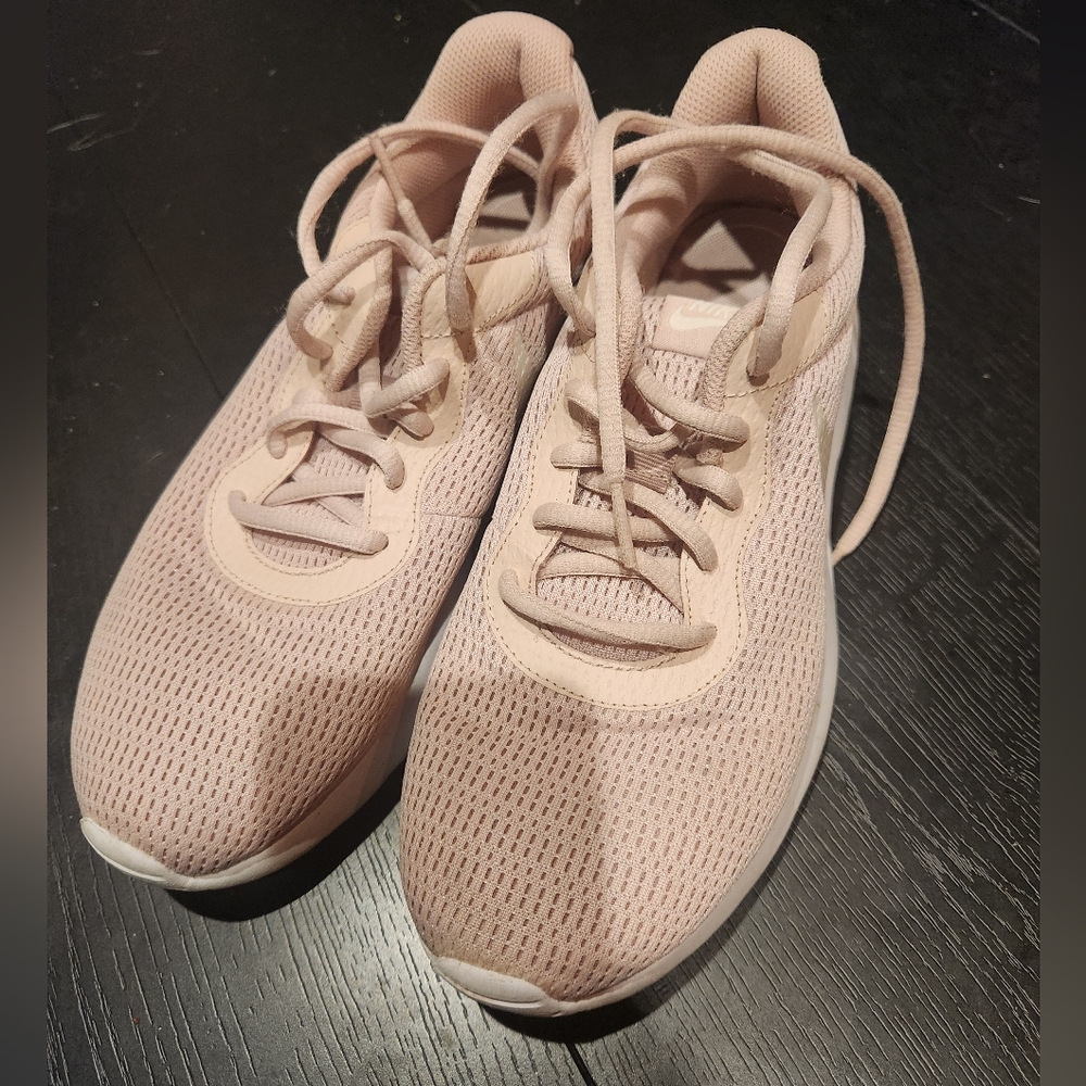 Nike Sneakers Light Pink White Detail
